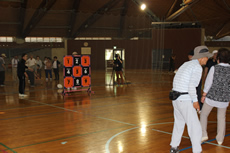 室内軽スポーツの様子２